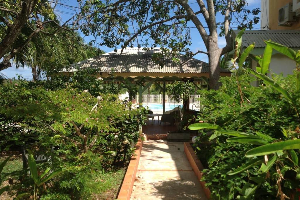 Villa Le Domaine De Boisvin Sainte-Anne  Esterno foto
